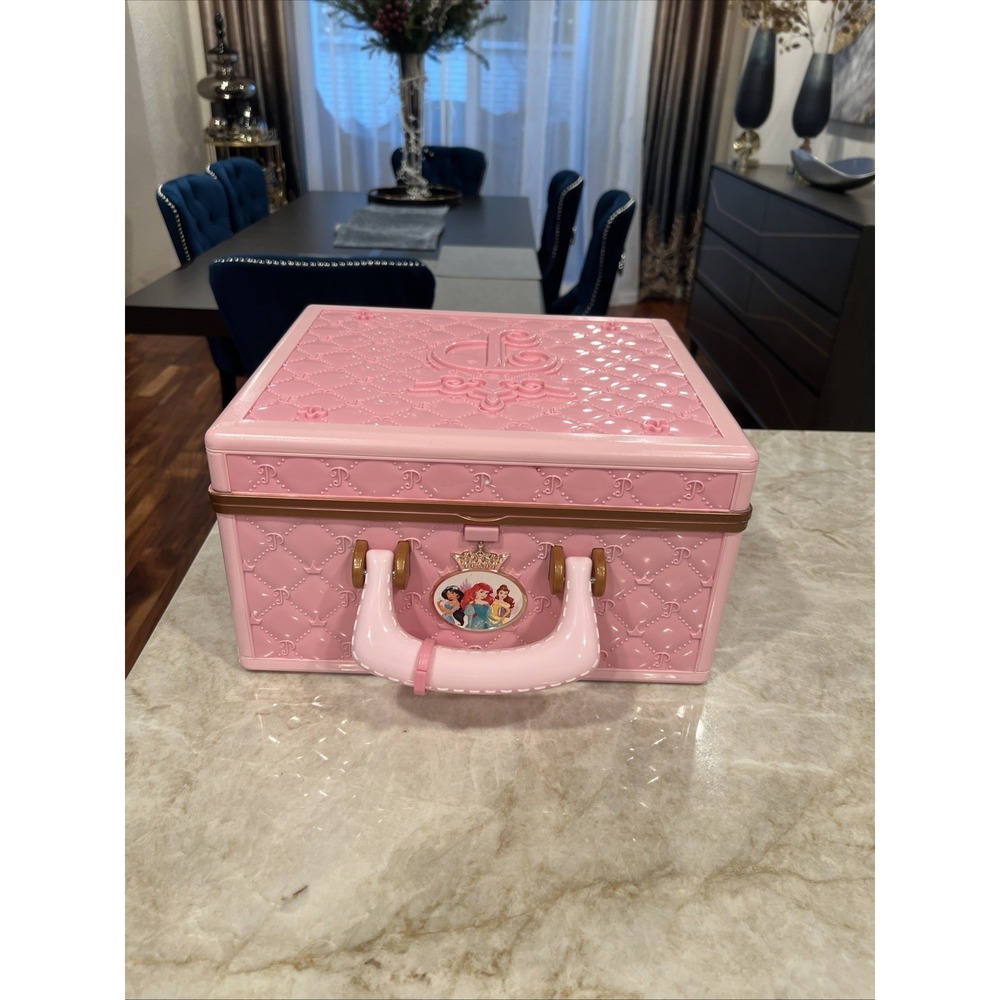 DISNEY PRINCESS TRAVEL VANITY- STYLE COLLECTION- LIGHT UP MAKEUP CASE– PINK